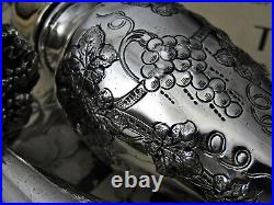 Vintage Grape 1847 Rogers Art Nouveau Salt & Pepper Shaker 6 ¼ Set