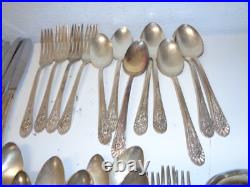 Vintage JUBILEE WM ROGERS INTERNATIONAL 47 PIECE FLATWARE SILVERWARE SET