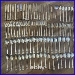 Vintage Roger's & Bro. Daybreak Elegant Lady 116 piece Silverware Set