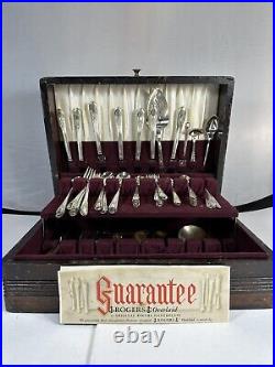 Vintage Rogers Bros Silverware 60 Pc Wood Case SEE PICTUREs NEW