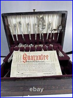 Vintage Rogers Bros Silverware 60 Pc Wood Case SEE PICTUREs NEW