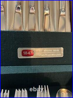 Vintage Rogers Bros Silverware Spoons Forks Butter Knives Serving Flatware Set