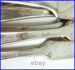 Vintage Rogers Bros XII IS Stainless Flatware 69 Piece Set Case Fork Spoon Knife