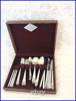 Vintage Rogers Inlaid Silver-plate Flatware 51 Pc Set with Wooden Chest Case