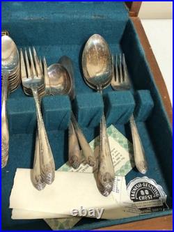 Vintage Rogers & Sons Exquisite Silverware Flatware 50 Pc with Case