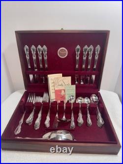 Vintage Silverware Set of 69 in Chest Oneida 1881 Rogers Grand Elegance USA