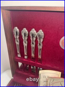 Vintage Silverware Set of 69 in Chest Oneida 1881 Rogers Grand Elegance USA