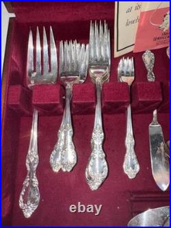 Vintage Silverware Set of 69 in Chest Oneida 1881 Rogers Grand Elegance USA