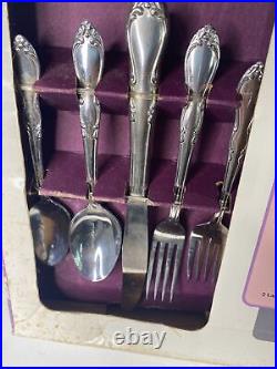 Vintage Simeon L & George H Rogers Co 80's Oneida Stainless Silverware 61 Pc NEW
