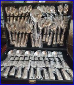 Vintage WILLIAM ROGERS AND SOND Silverplate Flatware Set 63 Pc In Case