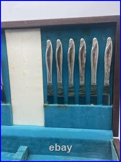 Vintage WM A Rogers Oneida Flowertime Silverplate Flatware 60pc Serves 12 Case