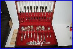 Vintage WM ROGERS 70 piece silver plate flatware in very good condition