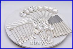 Vintage WM Rogers Extra Plate, 32 Piece Silverplate Service for 8 Flatware Set
