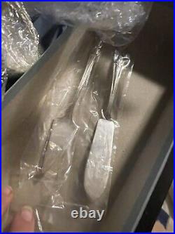 Vintage WM Rogers Extra Silver Plate Magnolia 47 Piece Flatware Set In Box New