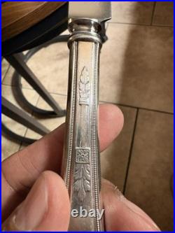 Vintage WM Rogers International Silver Co Flatware 50 Piece withcase silver plated