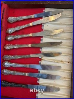 Vintage WM Rogers Mfgco. Extra Plate 59 Piece Set Original Rogers Withwooden Box