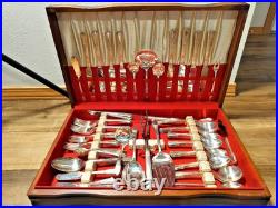 Vintage WM Rogers Overlaid IS Silverplate Flatware Set 88 Pc Wood Chest
