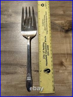 Vintage WM Rogers Overlaid IS Silverplate Flatware Set 88 Pc Wood Chest