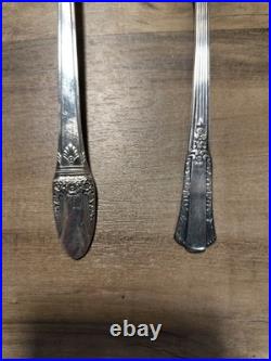 Vintage WM Rogers Overlaid IS Silverplate Flatware Set 88 Pc Wood Chest