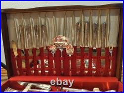 Vintage WM Rogers Overlaid IS Silverplate Flatware Set 88 Pc Wood Chest