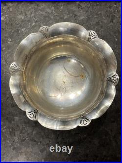 Vintage W M Roger's Silver plate Footed Bowl. Preowned And In Very Good Shape