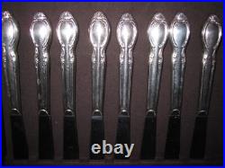 Vintage Wm Rogers IS Silver plate Flatware in a Reed & Barton Wood Case