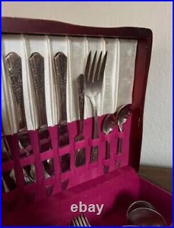 Vintage Wm Rogers Mfg Silver Plated Flatware Set with Chest