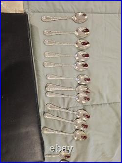 Vintage Wm Rogers & Son Silverplate Silverware Set In Original Wooden Box Vintage Wm Rogers & Son Silverplate Silverware Set In Original Wooden Box