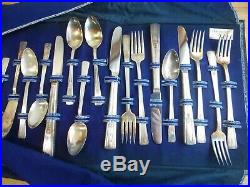 Vintage Wm. Rogers revelation Service for 12 Silver-plated Flatware with case