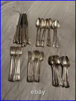 Vtg 1847 Rogers Bros First Love Silverplate Flatware Set with Wooden Chest 72