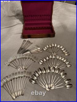 Vtg 1847 Rogers Bros First Love Silverplate Flatware Set with Wooden Chest 72