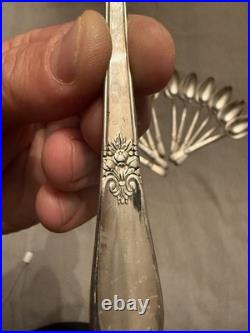 Vtg 1847 Rogers Bros First Love Silverplate Flatware Set with Wooden Chest 72