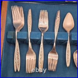 Vtg. 1847 Rogers Bros. Silverplated Esperanto Flatware 47 Piece Set