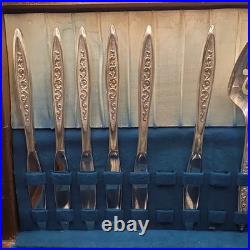 Vtg. 1847 Rogers Bros. Silverplated Esperanto Flatware 47 Piece Set
