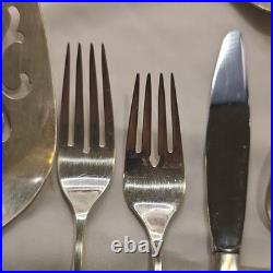 Vtg. 1847 Rogers Bros. Silverplated Esperanto Flatware 47 Piece Set