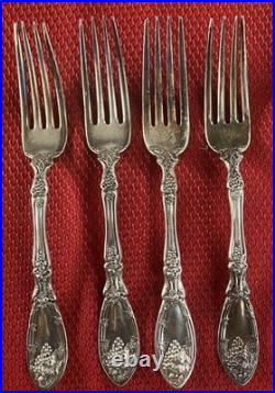 Vtg Rogers 1881 La Vigne Silverplate flatware set of 34