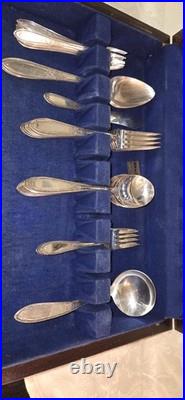 Vtg WM Rogers Silver ware plate 44pc Set in Wood Box