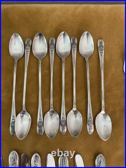 Vtg. Wm Rogers Silver plate Flatware Triumph Pattern Servings for 8.1941