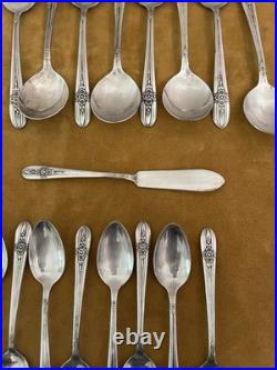 Vtg. Wm Rogers Silver plate Flatware Triumph Pattern Servings for 8.1941