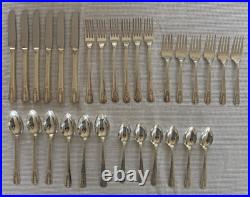 WM A Rogers Oneida Sectional 30 Piece Set Silver Plated 6 Place Settings