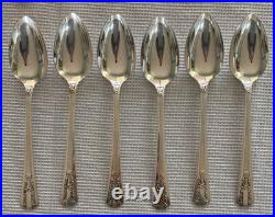 WM A Rogers Oneida Sectional 30 Piece Set Silver Plated 6 Place Settings WM A Rogers Oneida Sectional 30 Piece Set Silver Plated 6 Place Settings