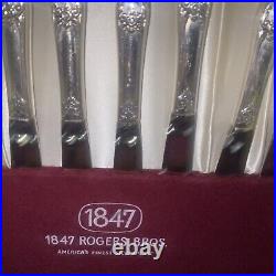 WM. ROGERS IS 74 PCS. MOONLIGHT VICTORIAN ROYAL SILVER PLATE FLATWARE Set WithBox