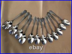 WM ROGERS Mansfield Pattern Service for 12 Oneida Deluxe Flatware Retired