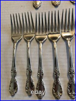 WM Rogers 60 Pc Silver Plate Grand Elegance 12 Place Settings Complete