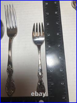 WM Rogers 60 Pc Silver Plate Grand Elegance 12 Place Settings Complete