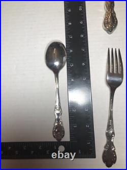 WM Rogers 60 Pc Silver Plate Grand Elegance 12 Place Settings Complete