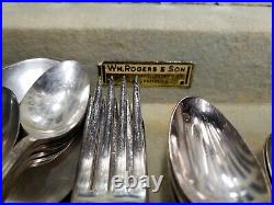 WM Rogers 66 Pc Silver-plate Dinner Set In Box