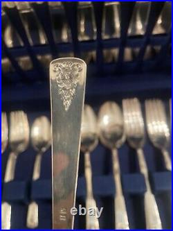 WM Rogers IS Reinforced Silver Plate Starlight Silverware Flatware