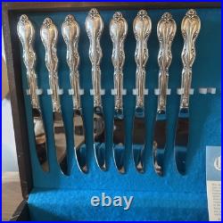WM Rogers International Jubilee 36 Piece Silverware Set with Case