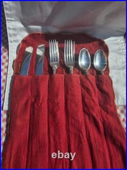 WM Rogers International Silver Plate 18 Piece Flatware Set. Eagle Brand 1904 WM Rogers International Silver Plate 18 Piece Flatware Set. Eagle Brand 1904